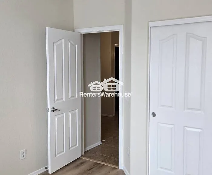 9609 N 181st Ln — Photo 12