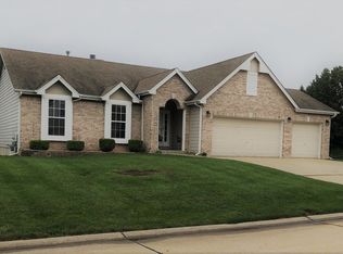7467 Pierside Dr, Dardenne Prairie, MO 63368