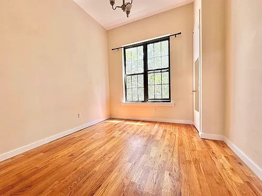 Rented by Doorway NYC, LLC | media 22