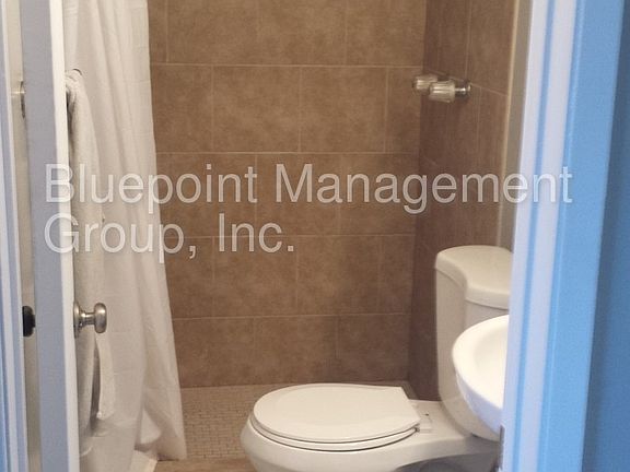 3rd image of 1641 Sunset Cliffs Blvd APT 6