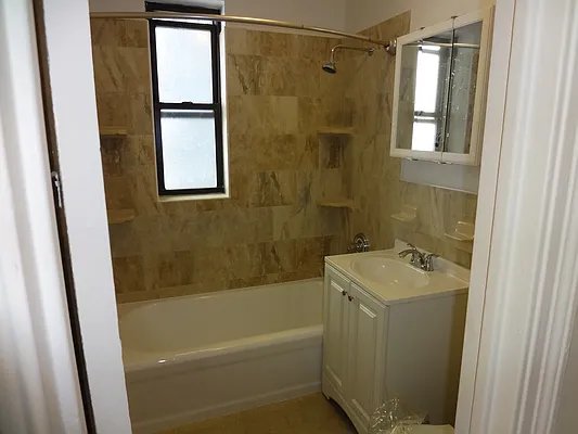Rented by Inner Space Realty | media 10