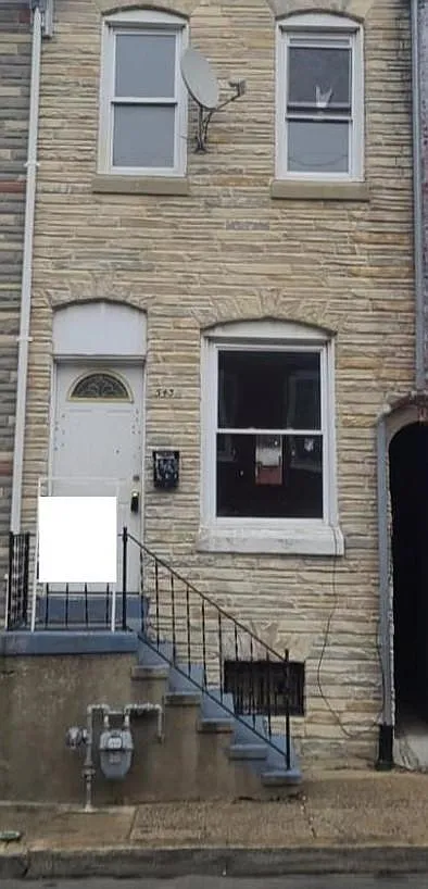 543 Moss St photo 1