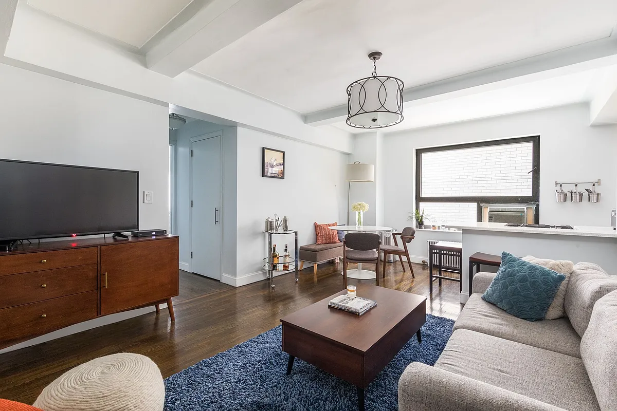 227 East 57th St Unit 2F  