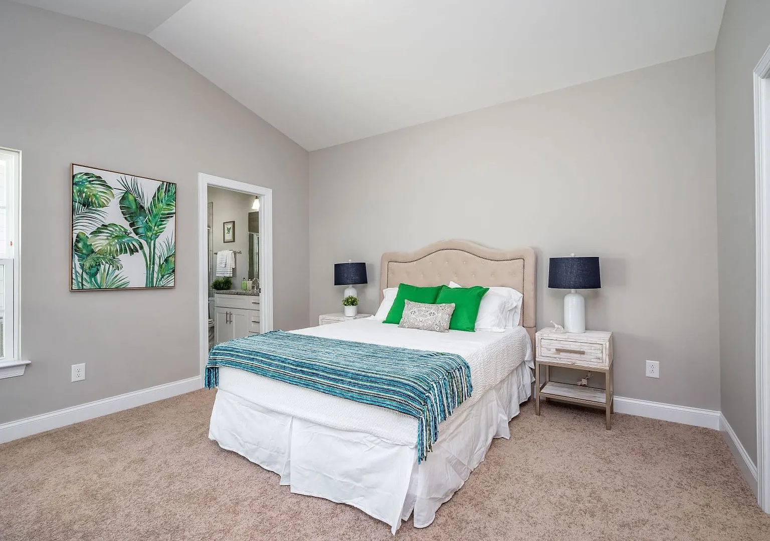 Three Bedroom Townhome in Westport! — Photo 3