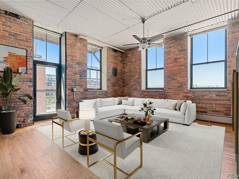 2261 Blake St #4D