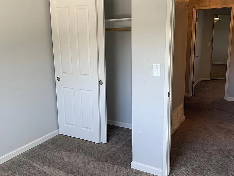 1443 Spring Valley Cmn — Photo 27
