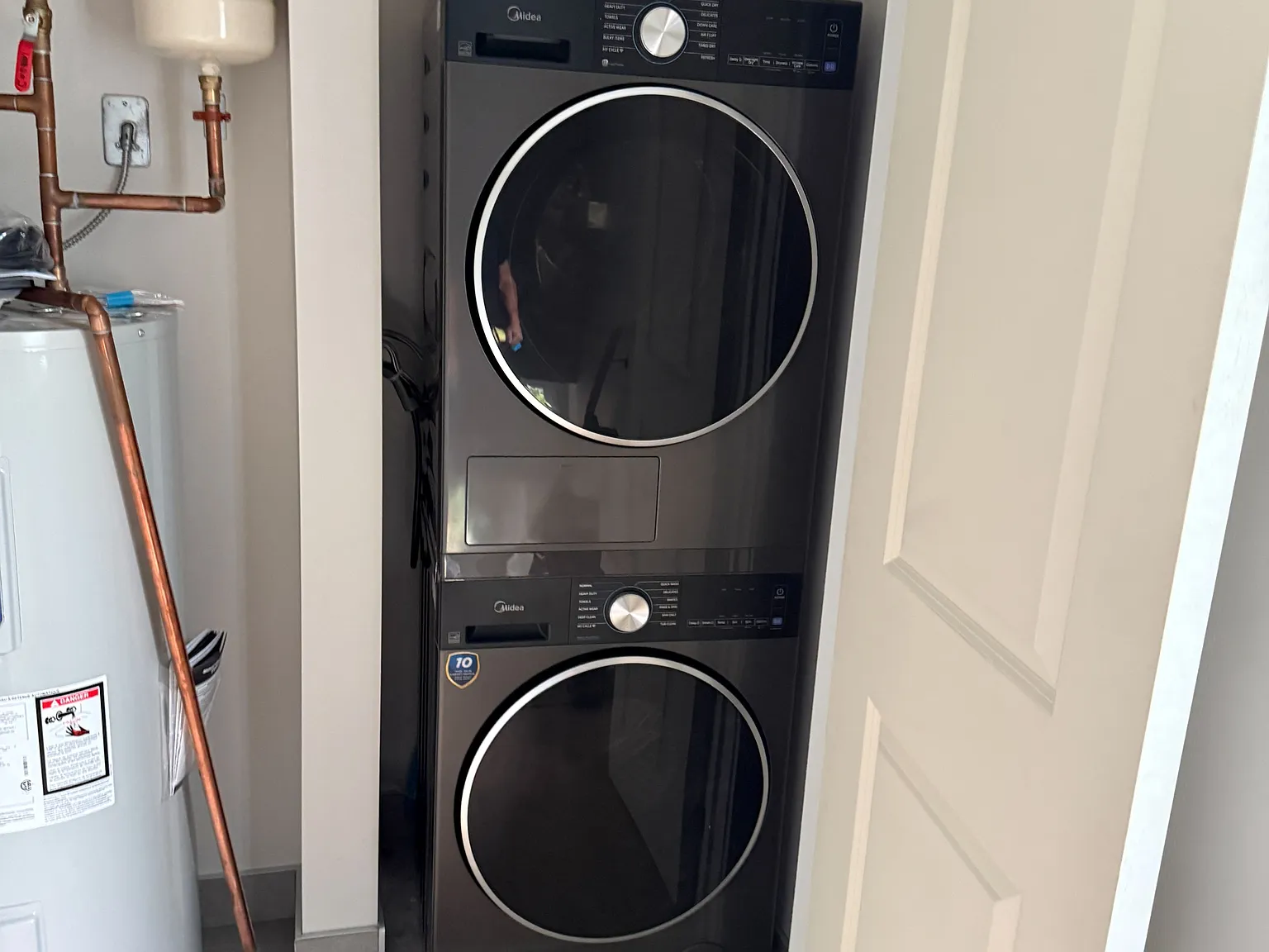 2 bed, $2,500 — Photo 4