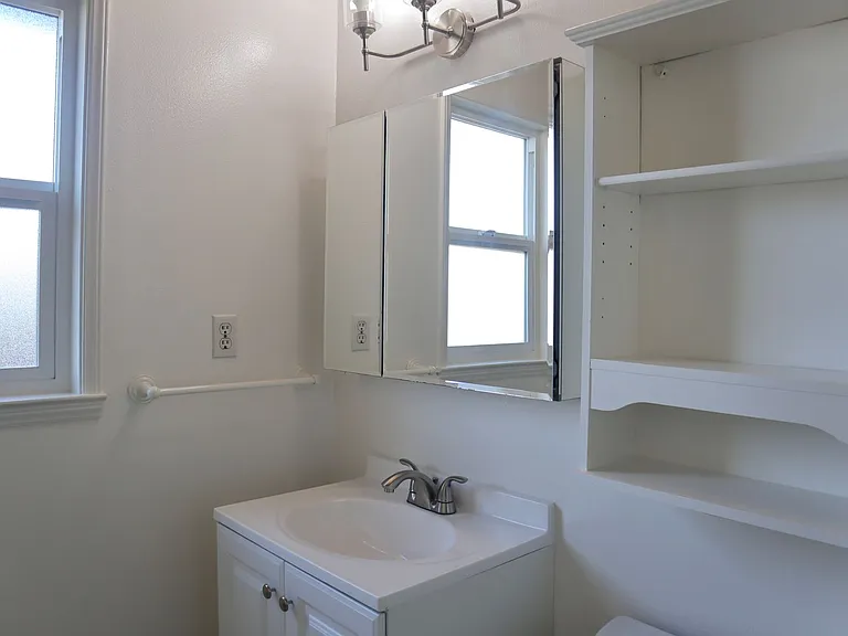 5138 Eggers Dr — Photo 16