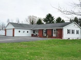 19 Coates Ln, Indiana, PA 15701
