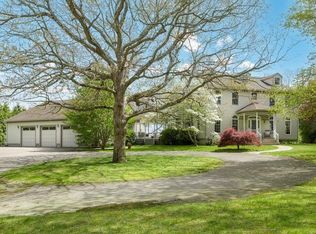 34 Weatherly Ct, Jamestown, RI 02835