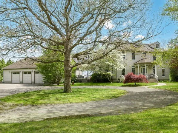 34 Weatherly Ct, Jamestown, RI 02835