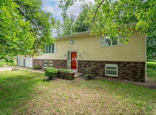 2211 9th St E, Menomonie, WI 54751