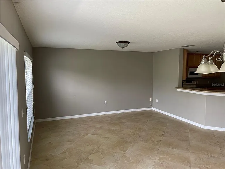 2508 Hassonite St — Photo 8