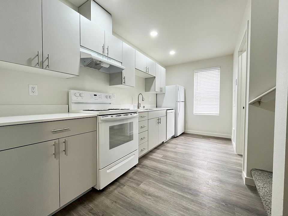 1st image of 108 N Alder Ave