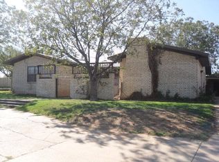 2611 El Paso Ave, Snyder, TX 79549