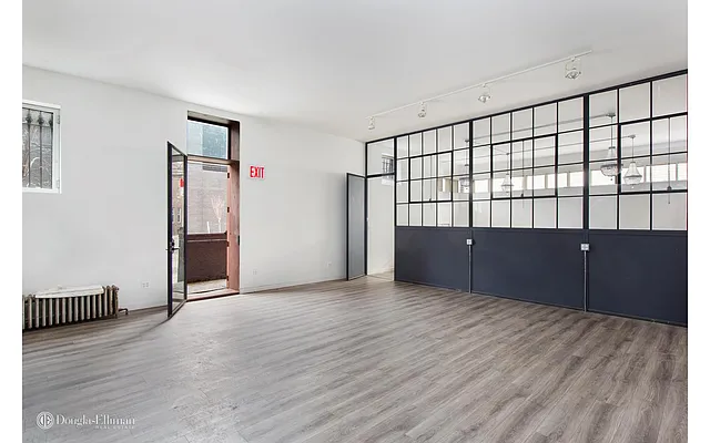 Sold by Douglas Elliman | media 14