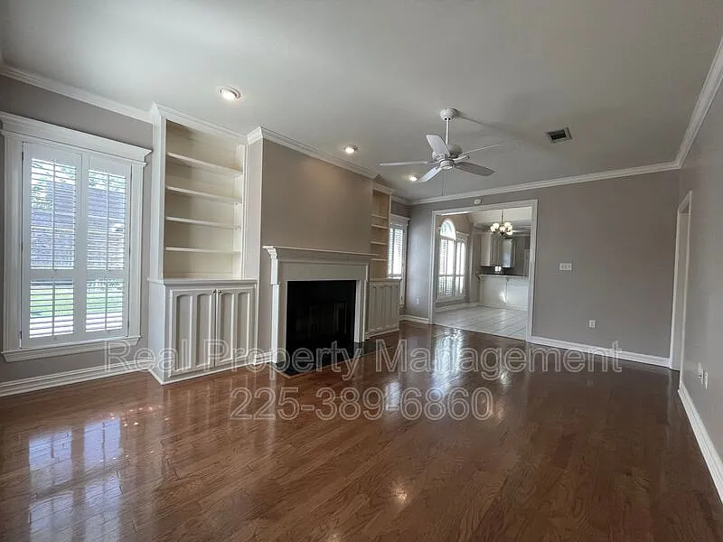 Suttor's Court — Photo 4