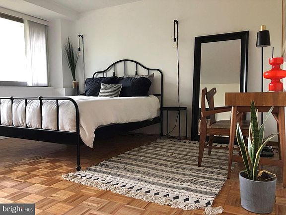 3rd image of 2401 Pennsylvania Ave APT 2A6