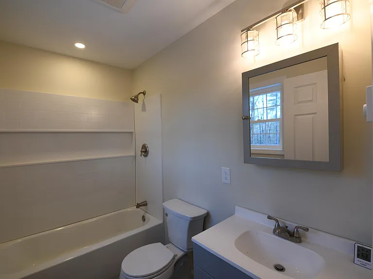 18 Benjamin Way #B — Photo 28