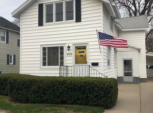 408 4th St, Ludington, MI 49431