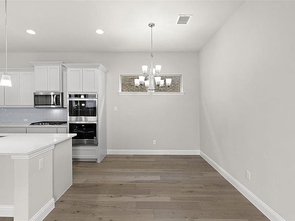 4th image of 7680 Regal Ln