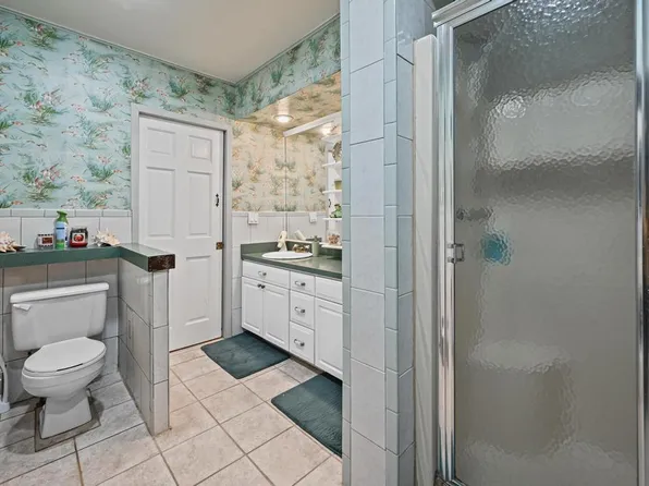 12-34 Cross Bay Boulevard image 11 of 29