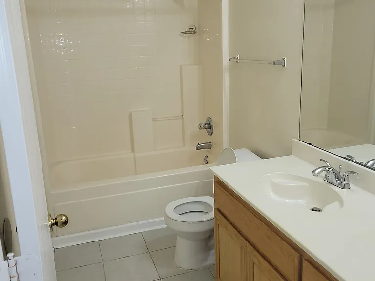 5701 Alicante Dr — Photo 18