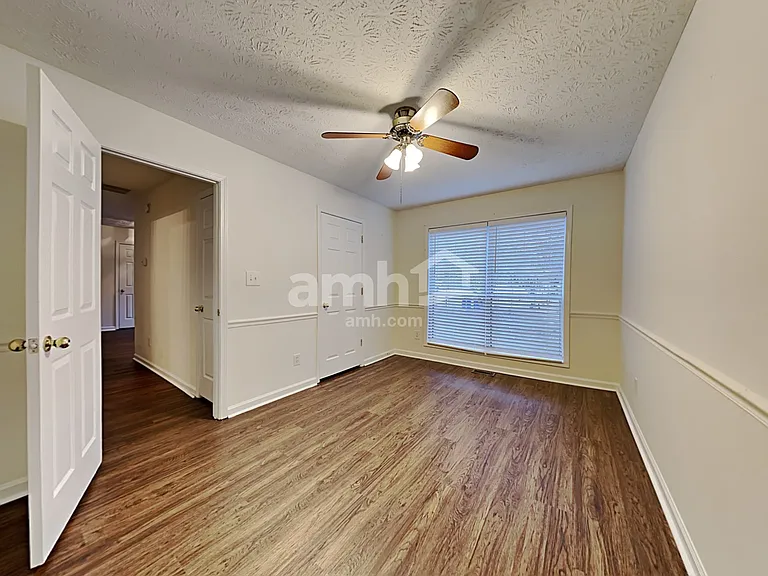 817 Hillary Ct — Photo 14