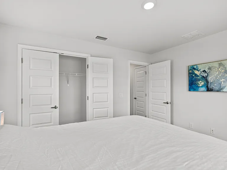 249 Rotonda Blvd W — Photo 5