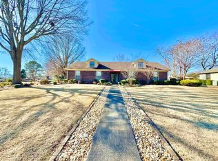 321 Crestwood Dr, Florence, AL 35633