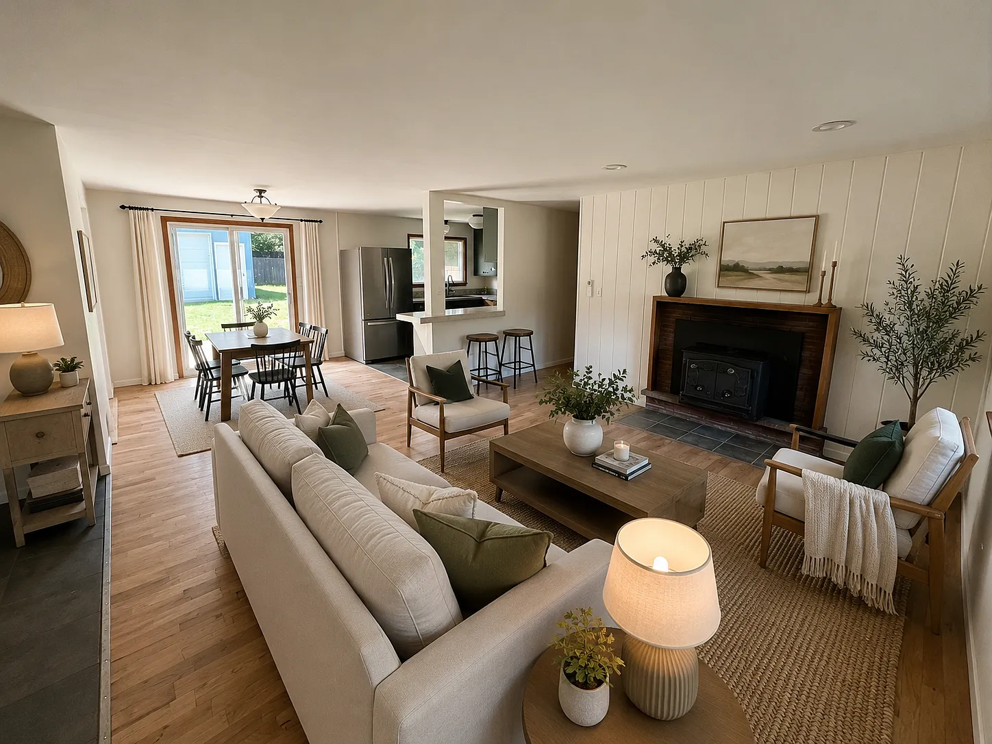3 bed, 940 sqft, $3,100 — Photo 4