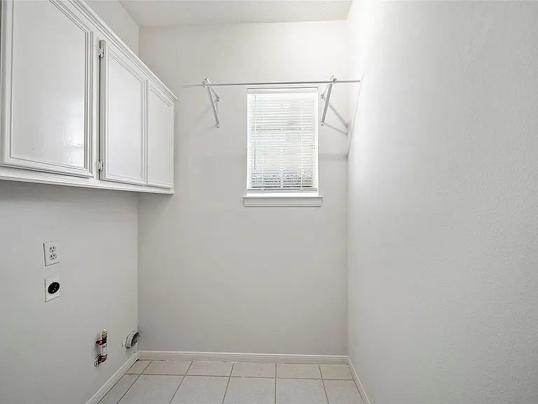 1711 S Medio River Cir — Photo 15