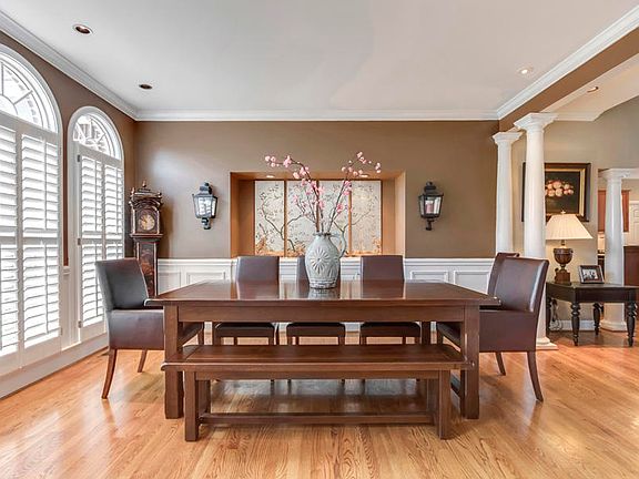 4th image of 1812 Saint Anselm Ln