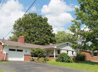 726 McGovern Rd, Houston, PA 15342