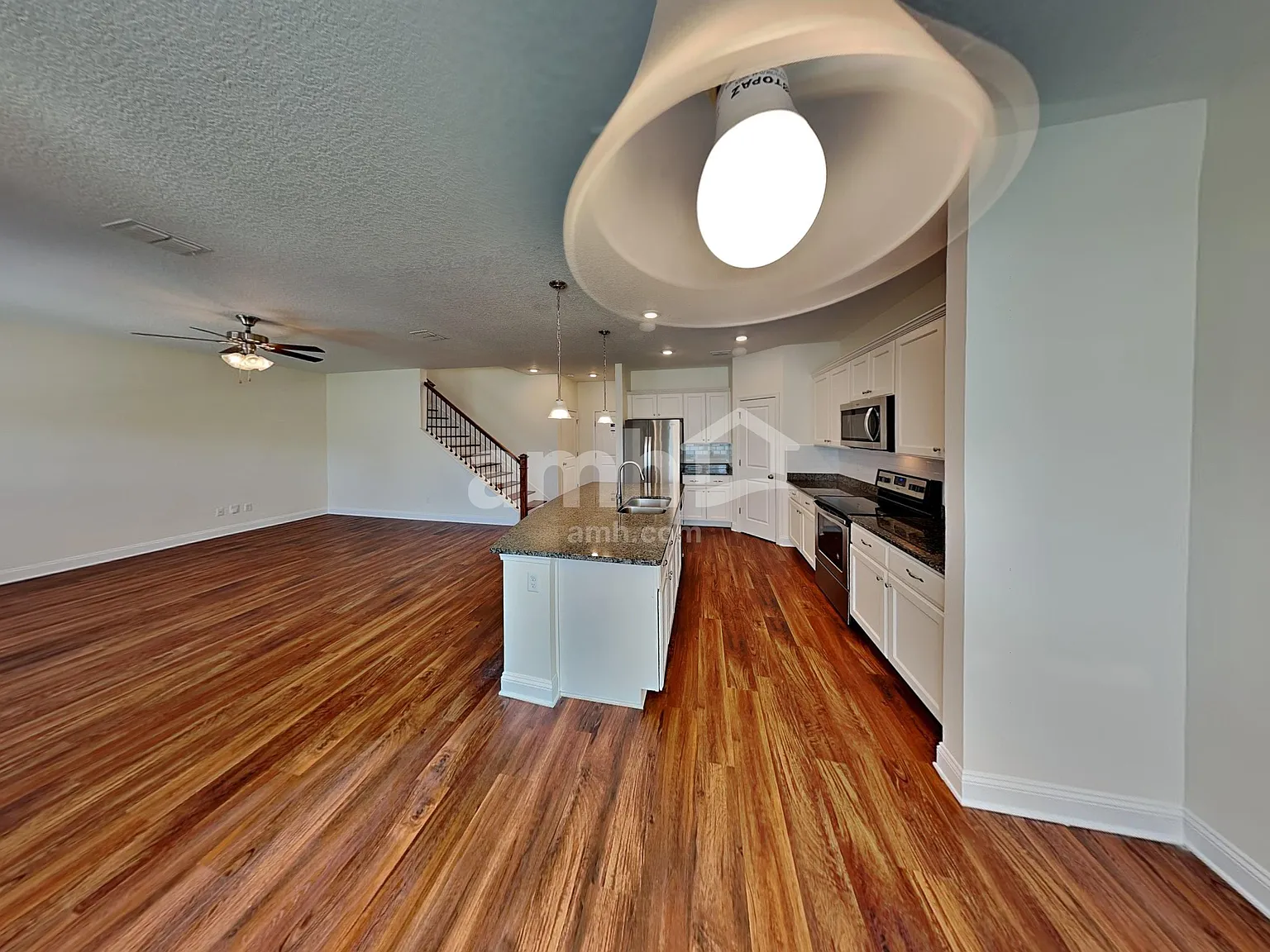 3 bed, 2.5 bath, 2022 sqft, $2,280 — Photo 4