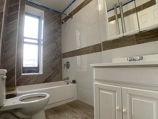 Rented by Premier One Realty LLC | media 14