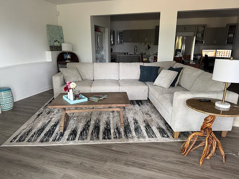 1353 Rainbow Ln — Photo 8