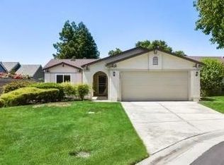 7664 Sunmore Ln, Sacramento, CA