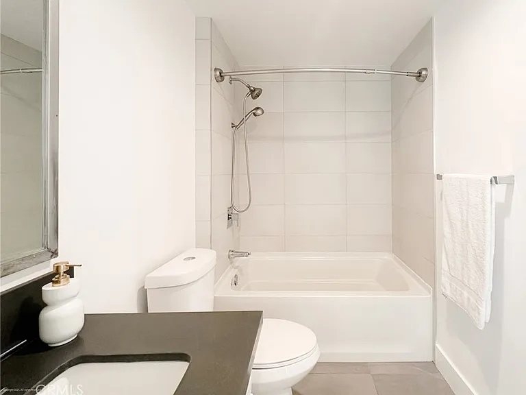 1101 S Harvard Blvd #506 — Photo 22