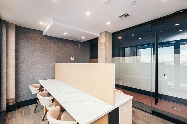 Rented by Nooklyn NYC LLC | media 71