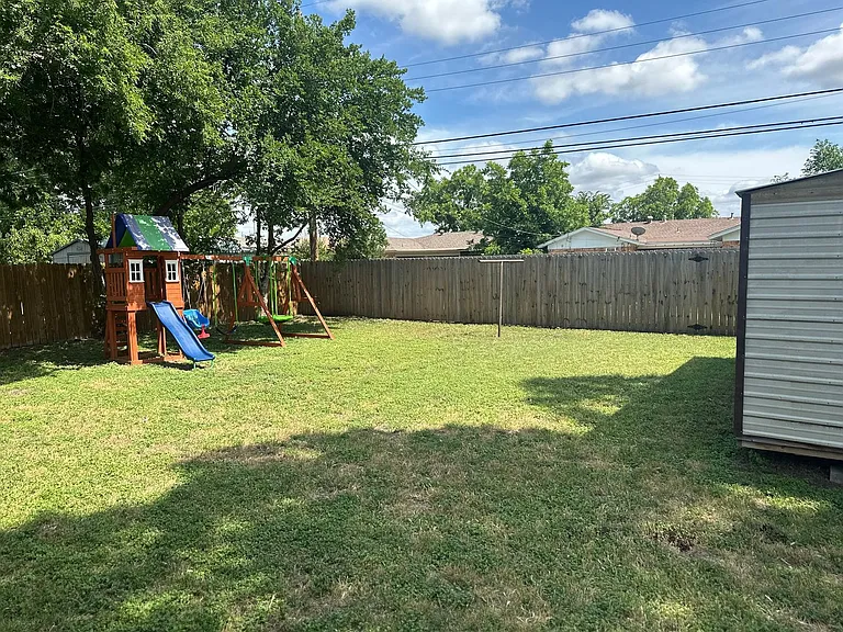 3017 Bennett Dr — Photo 37