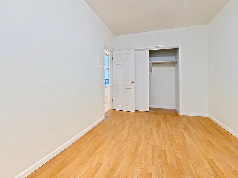 5915 7th Ave #2 — Photo 7