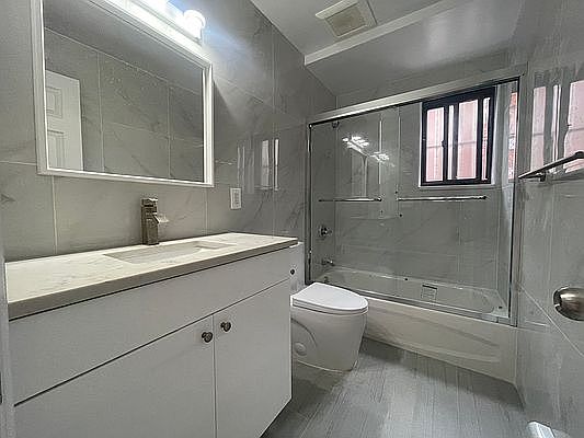 3rd image of 119-15 28th Ave