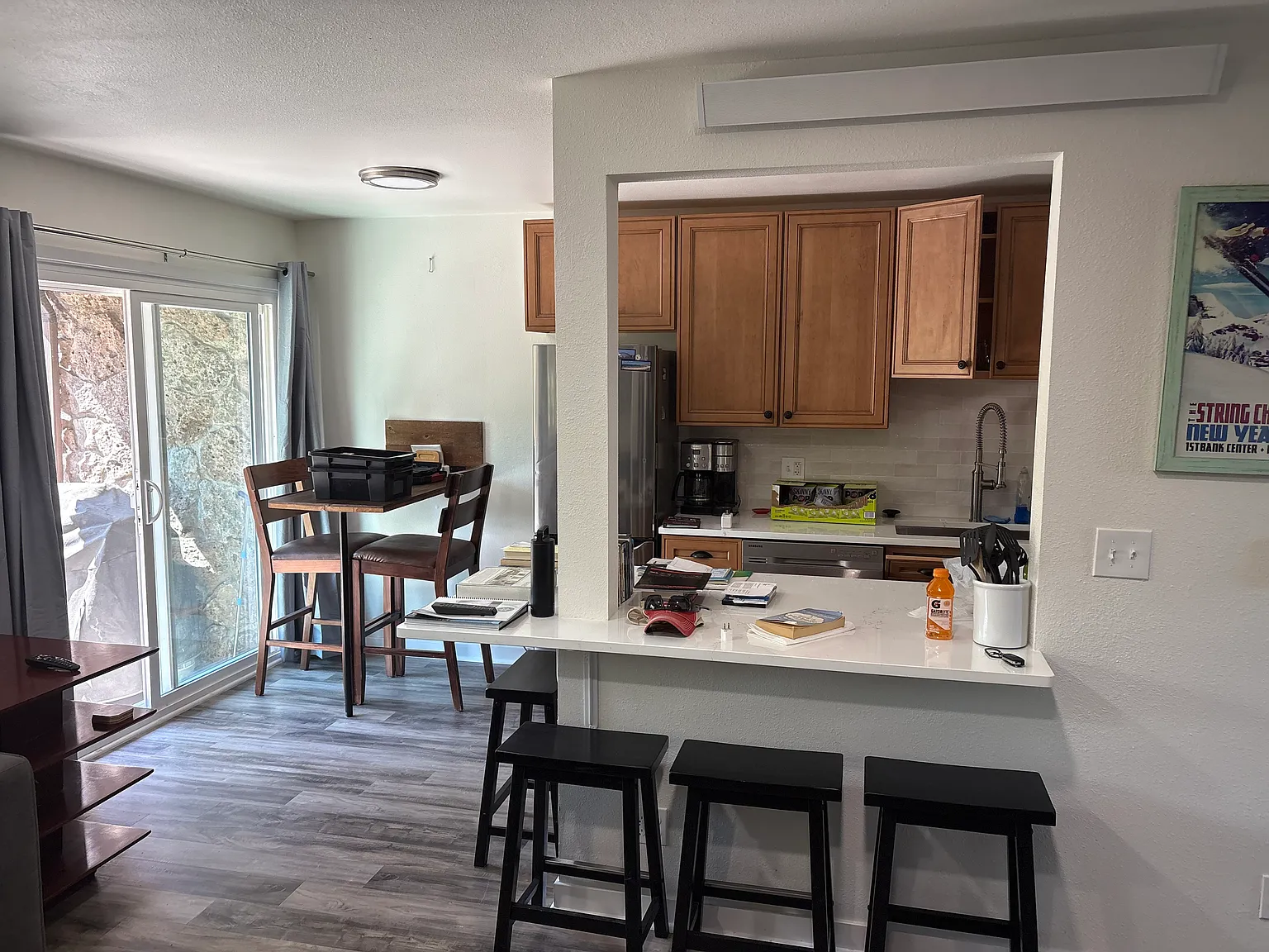 2 bed, 1.5 bath, 1100 sqft, $2,200 — Photo 4