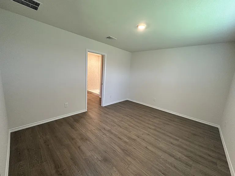1128 Southfield Dr — Photo 8