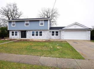 197 N Atlanta Ave, Massapequa, NY 11758