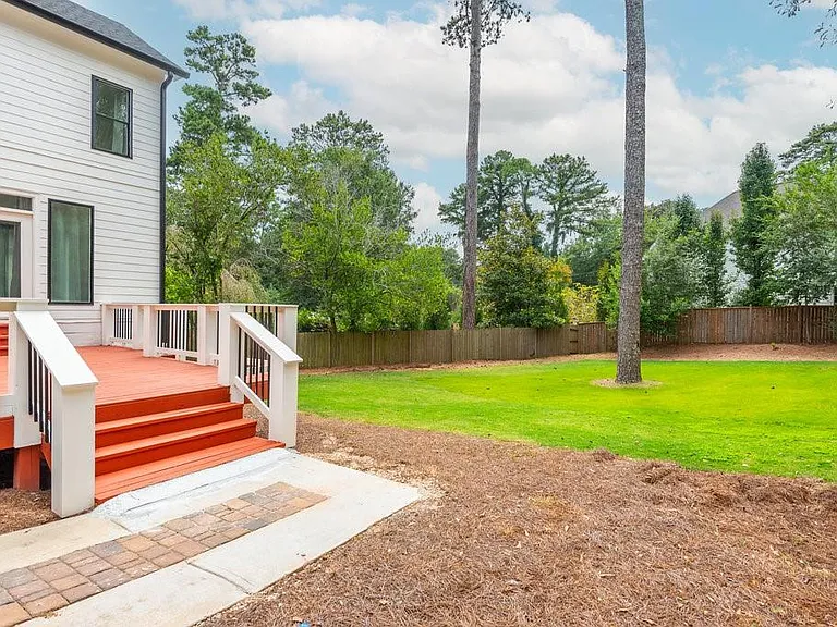 4056 Ashford Dunwoody Rd NE — Photo 81