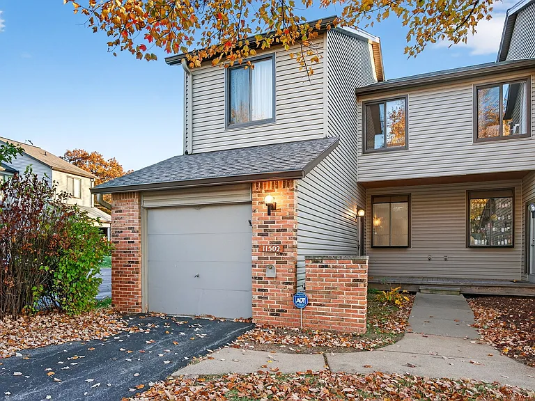 11502 Cedar Walk Dr — Photo 2