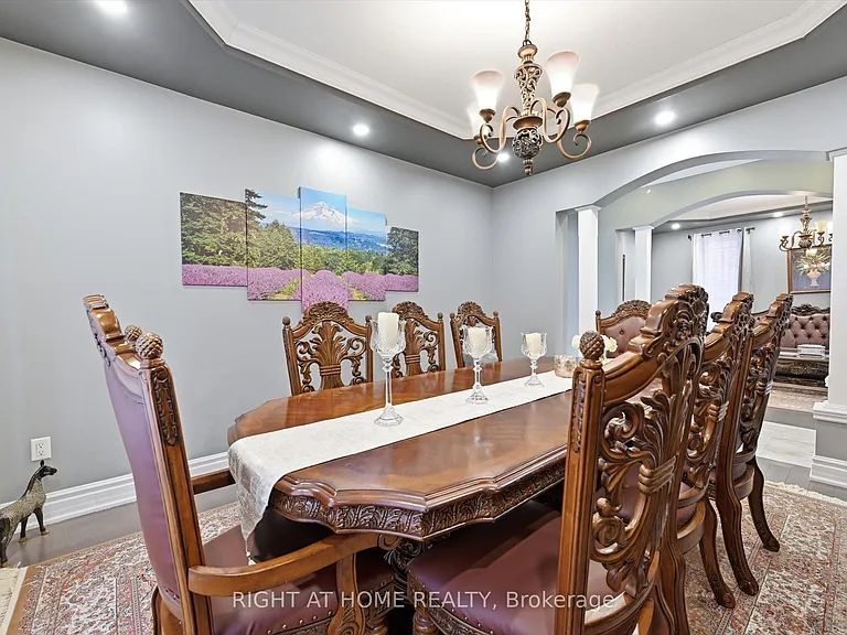 456 Valridge Dr — Photo 10