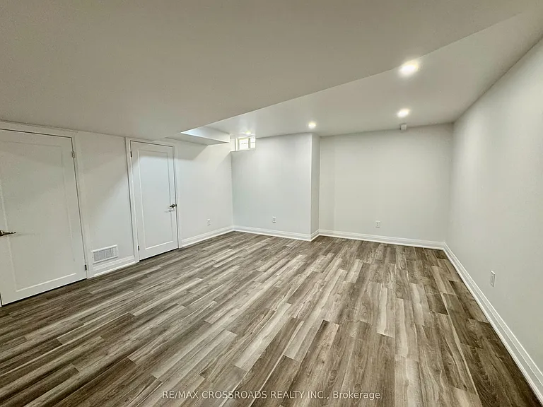 375 Wilfred Murison Ave #BASEMENT — Photo 14